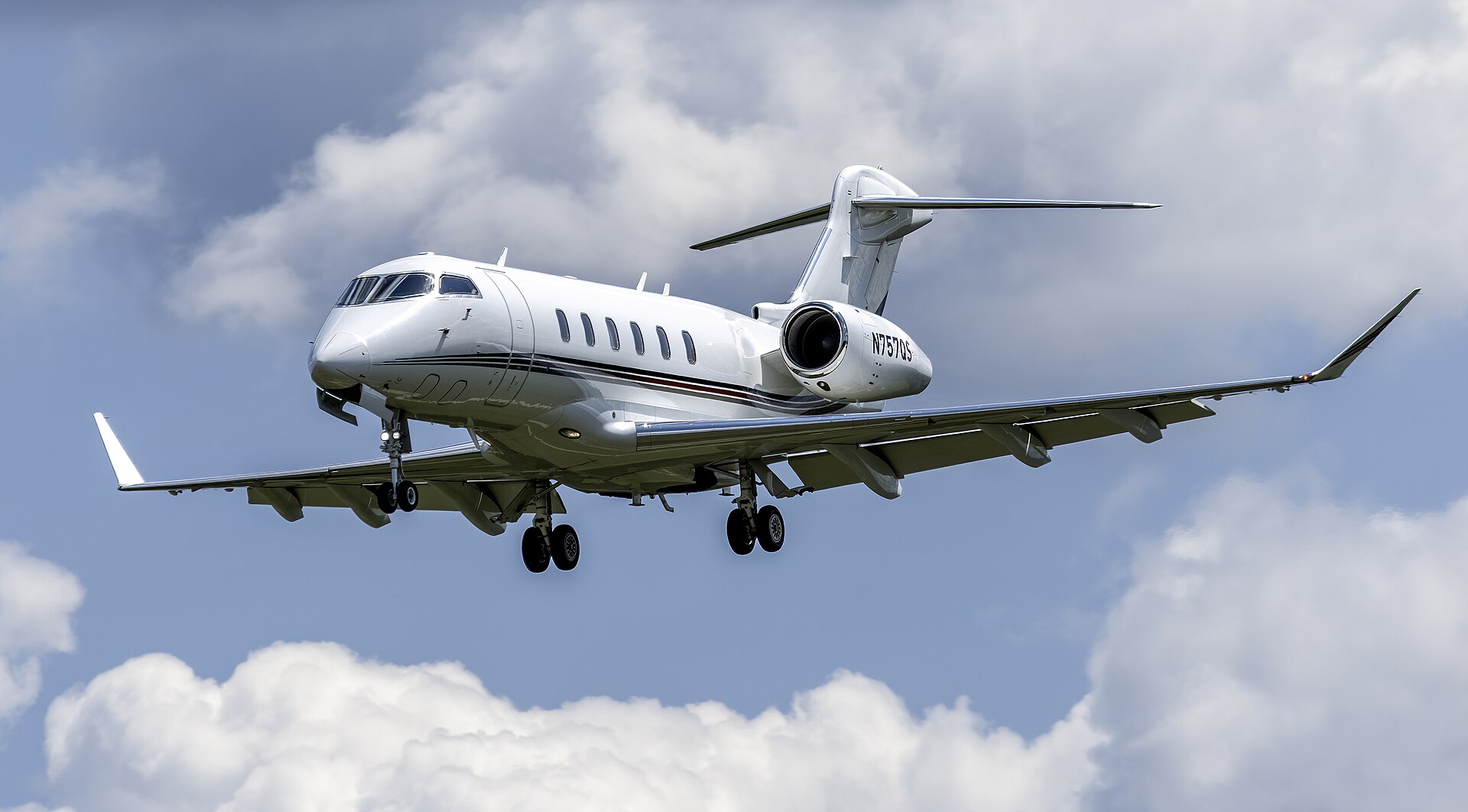 Bombardier Challenger 350 super-midsize jet on the ramp